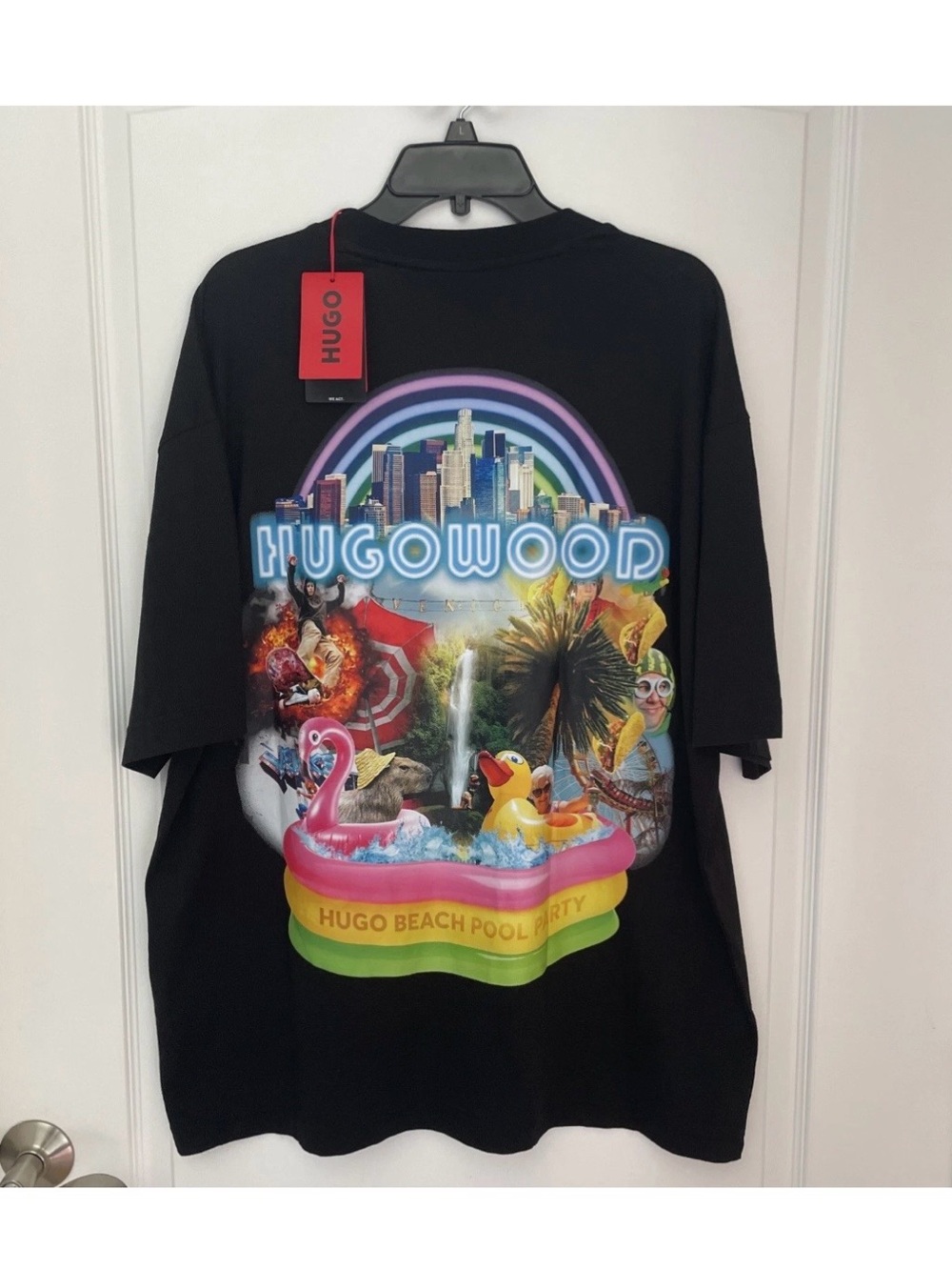 Hugo Boss Duwood. Beach Pool Party Tee Shirt M Medium Short Sleeves Black NWT